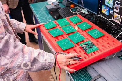 В Хабаровске запустили линию для производства печатных плат БПЛА