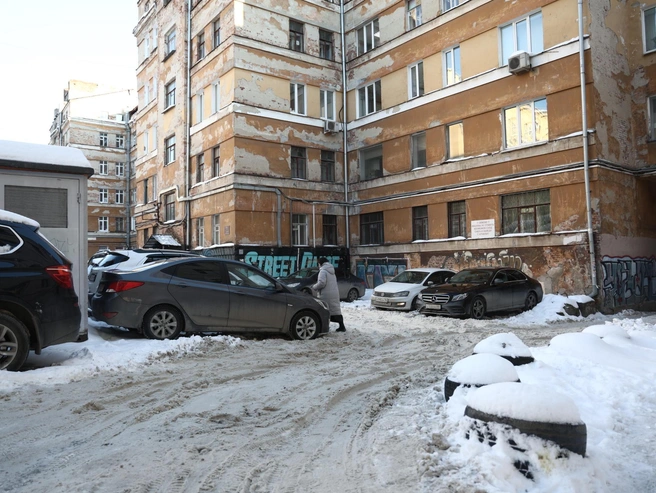 В таких условиях автомобиль может легко застрять. | Источник: Владислав Лоншаков / E1.RU