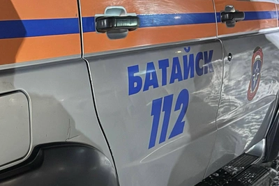 Debris Falls in Bataysk, Building Damaged