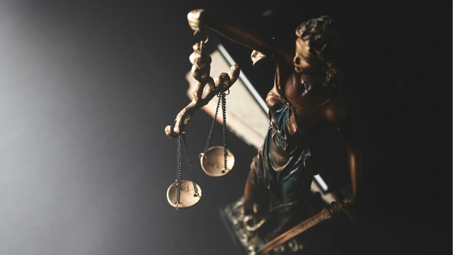 Lozano«s lawyer requested a lower bond for his client. | Источник: SASUN BUGHDARYAN ON UNSPLASH