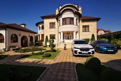 Ex-traffic police chief's house auctioned, Kardo director arrested in Stavropol