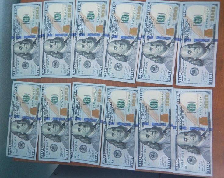 Для собственных нужд: в Барнауле остановили пассажира с 20 тысячами долларов