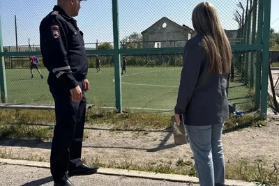 Автоинспекторы проверяют школьные маршруты в Забайкалье