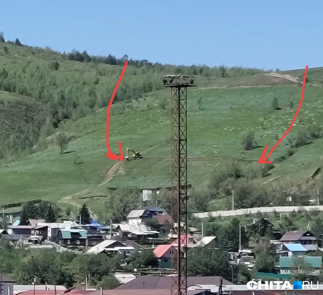 Фото сделано из 1-го микрорайона, часовня осталась за кадром справа | Источник: очевидец