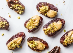 Финики с маслом и солью: быстрый и вкусный рецепт для тех, кто ищет новых ощущений
