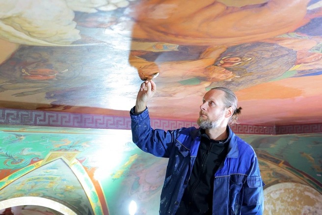 Восстановление росписей — долгий и трудоемкий процесс | Источник: Дарья Драй / «Фонтанка.ру»