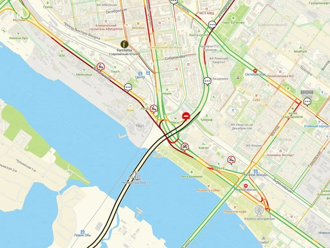 На улице Фабричной сформировался затор | Источник: 2ГИС