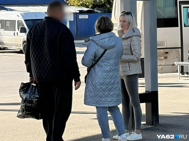 У этих людей тоже не оказалось денег | Источник: Дарья Ходосевич / YA62.RU