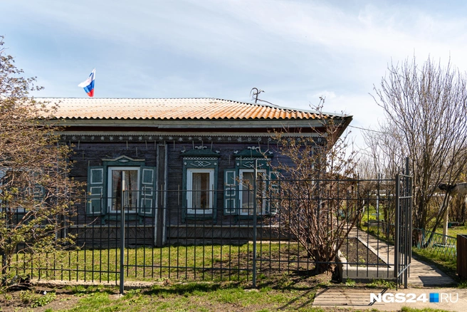 Администрация сельсовета — зданию точно больше 100 лет | Источник: Мария Ленц / NGS24.RU