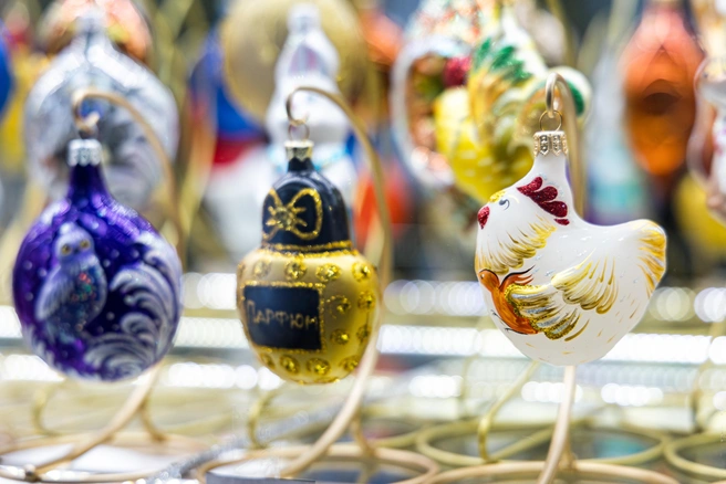 Эта курочка украла сердца всех коллег | Источник: Мария Ленц / NGS24.RU