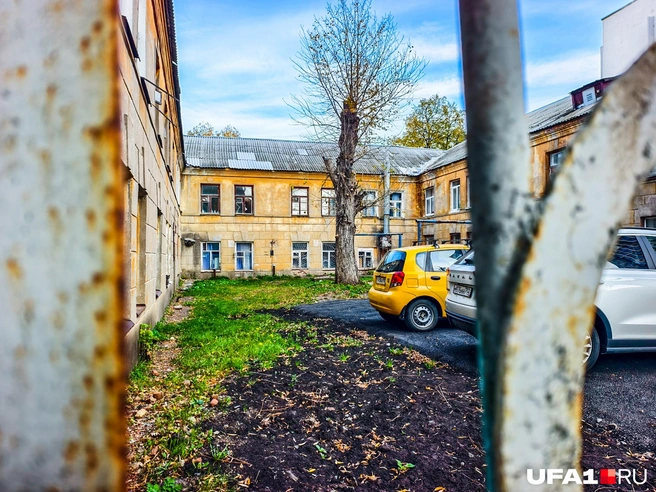 У этого дома свой внутренний двор | Источник: Булат Салихов / UFA1.RU
