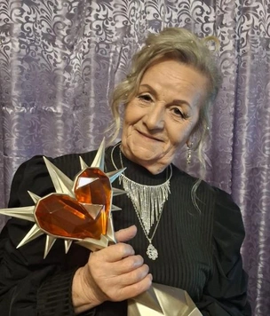 77-летняя стримерша на Twich победила на премии «SLAY»-2025