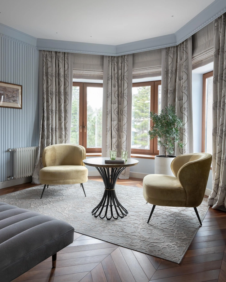 Кресла, Global Home. Шторы, Arteriors Home. | Источник: Александр Хом. Стиль: Анна Хом