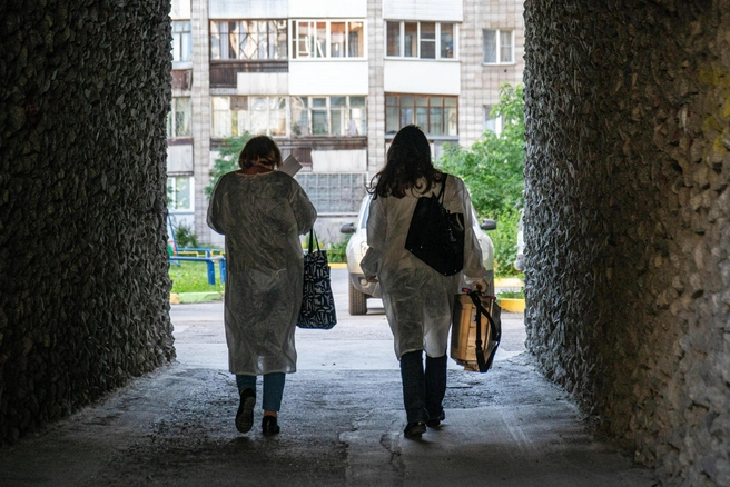 Заразиться вирусом можно даже в туалете, не закрыв крышку унитаза | Источник: Александр Ощепков / NGS.RU