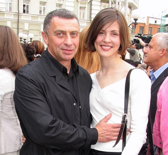 Иван Дыховичный с третьей женой Ольгой, которая сейчас живет в России