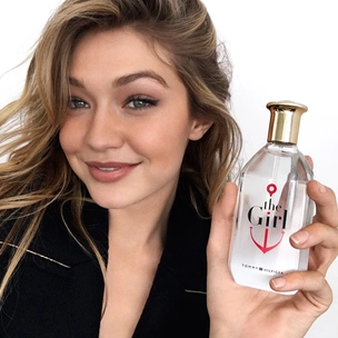 The girl: Джиджи Хадид и Tommy Hilfiger выпустили совместный аромат