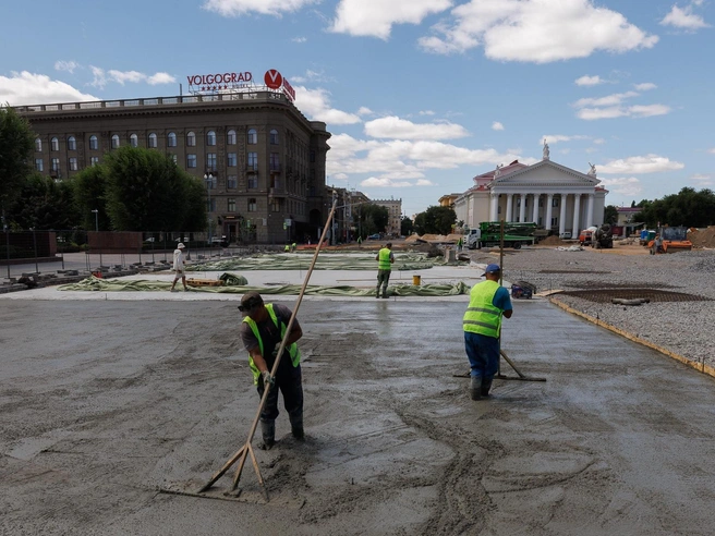 Оборудование для удаления воздуха из бетона | Источник: Алексей Волхонский / V1.RU