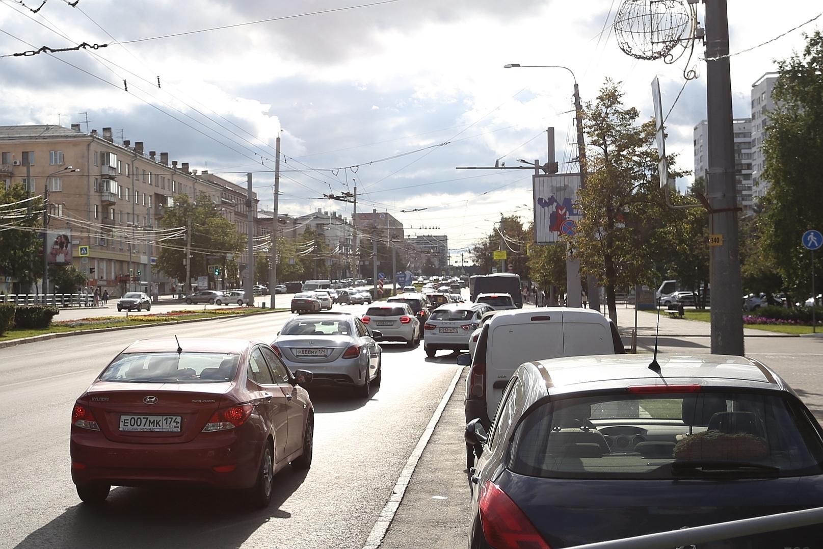 Можно ли поворачивать направо со второй полосы на перекрестке Ленина и  Энгельса в Челябинске, штрафы с камер - 9 августа 2019 - 74.ру