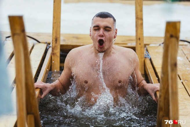 От холодной воды перехватывает дыхание | Источник: Артем Бауман / 76.RU