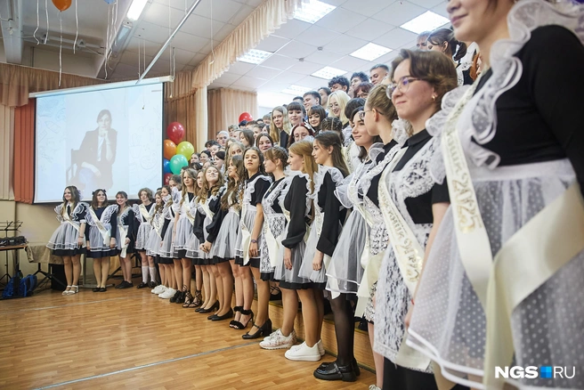 В гимназии три выпускных класса — 11 «А» (универсальный, гуманитарный), 11 «Б» (социально-экономический) и 11 «И» (инженерно-технологический) | Источник: Александр Ощепков / NGS.RU