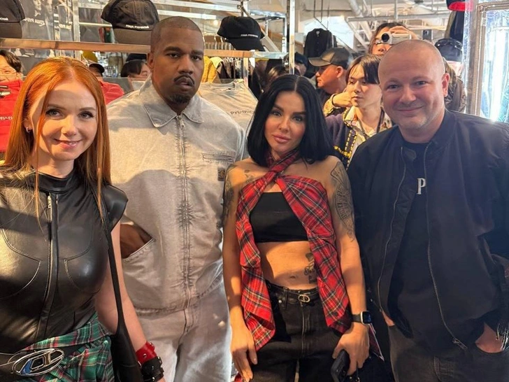 Лена Катина, Канье Уэст, Юлия Волкова и Гоша Рубчинский  | Источник: Соцсети