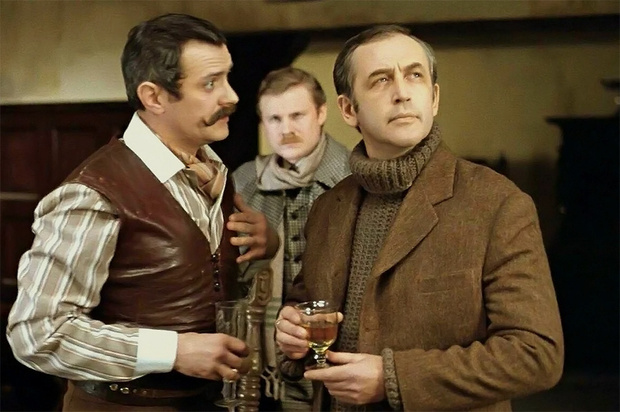 8 лучших экранизаций «Собаки Баскервилей» 620x412 1 14d33778b0bfc7a8d0a965427bcb6990@900x598 0xac120003 15247610521617710929 - 8 лучших экранизаций «Собаки Баскервилей»