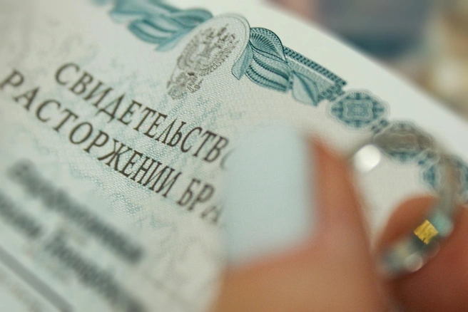 Дмитрий Дибров официально развелся со своей супругой Полиной | Источник: Дарья Селенская / Городские медиа