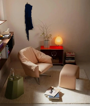 Кресло, которое надевают как пиджак: новинка Vitra на 3 Days of Design