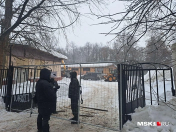 Вероятно, бывшие гаражи снесут | Источник: Арина Майорова / MSK1.RU