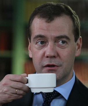 Преммем-министр: 10 главных мемов про Дмитрия Медведева