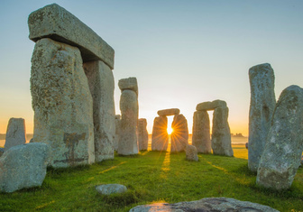 Стоунхендж мог служить древним британцам гигантским солнечным календарем