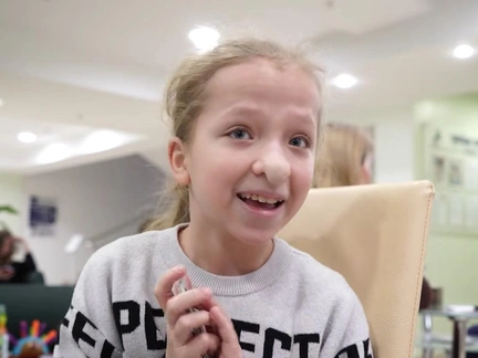 11-летнюю Варю травили из-за носа, она перенесла пластику: как девочка выглядит после операции