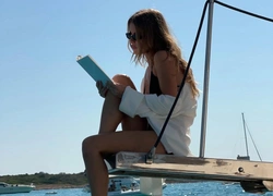 7 масок для лица, которые охлодят и успокоят кожу после солнца