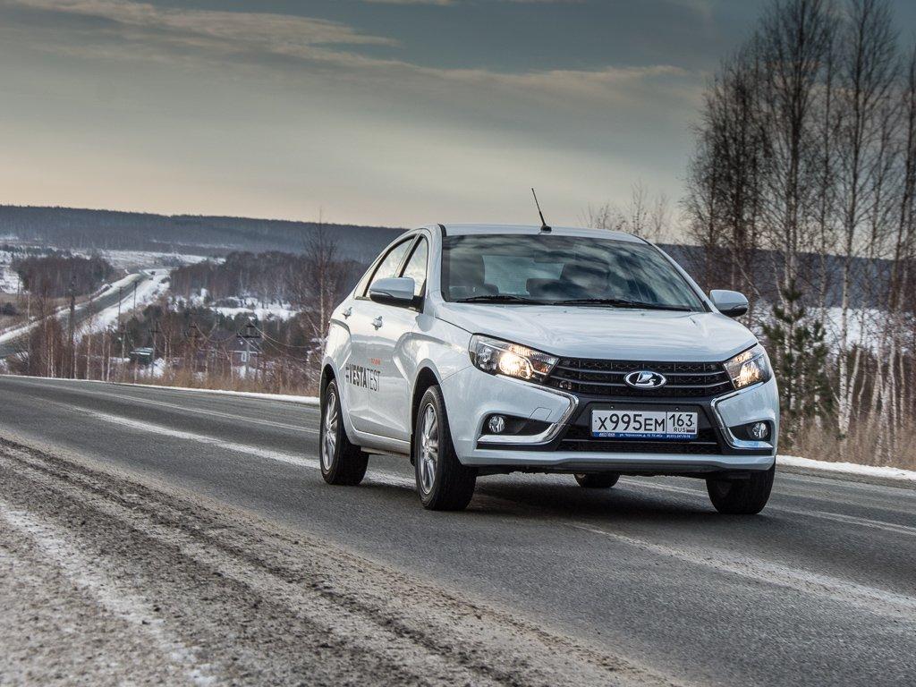 Парадоксальное сравнение Lada Vesta и Toyota Camry: отзыв реального  владельца - 2 декабря 2019 - 74.ру