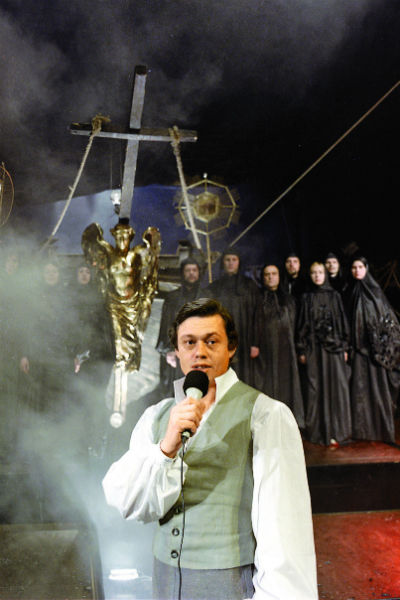 Граф Резанов в рок-опере «Юнона и Авось» – одна из самых ярких ролей, премьера спектакля состоялась 9 июня 1981 года в «Ленкоме»