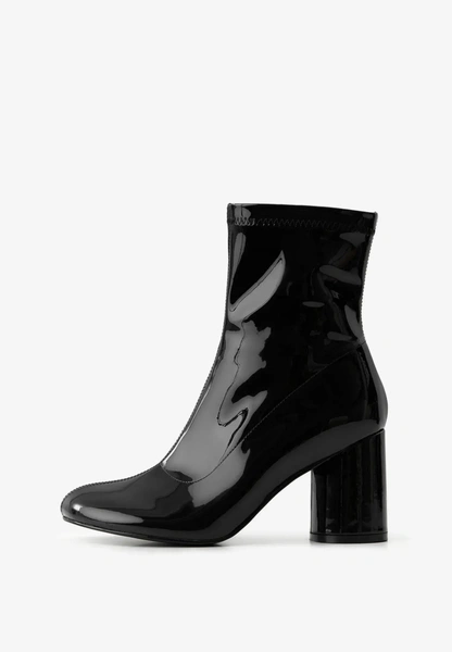 Минимализм, в который влюблены все: как Дженнифер Лоуренс стала новой королевой стритстайла Минимализм, в который влюблены все: как Дженнифер Лоуренс стала новой королевой стритстайла