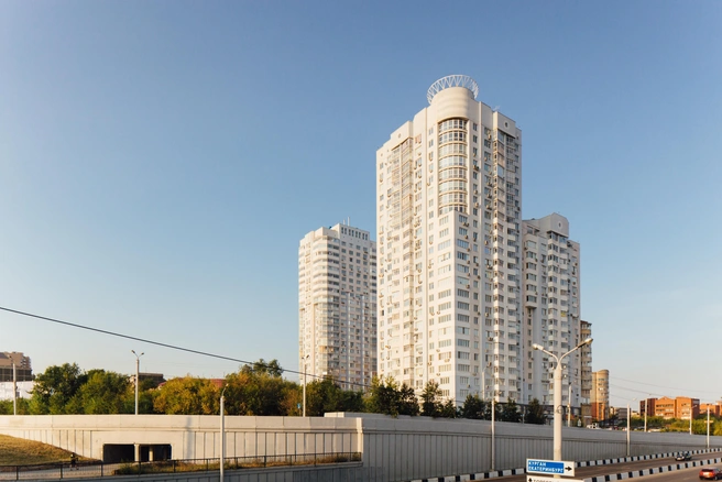 ЖК «Святогор» до сих пор остается одним из самых высоких жилых домов в городе | Источник: Группа «Голос»