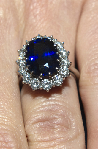 Помолвочное кольцо Кейт Миддлтон, которое раньше принадлежало принцессе Диане