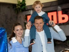 «Не просыпался»: сын Тарасова и Костенко попал в больницу в пугающем состоянии