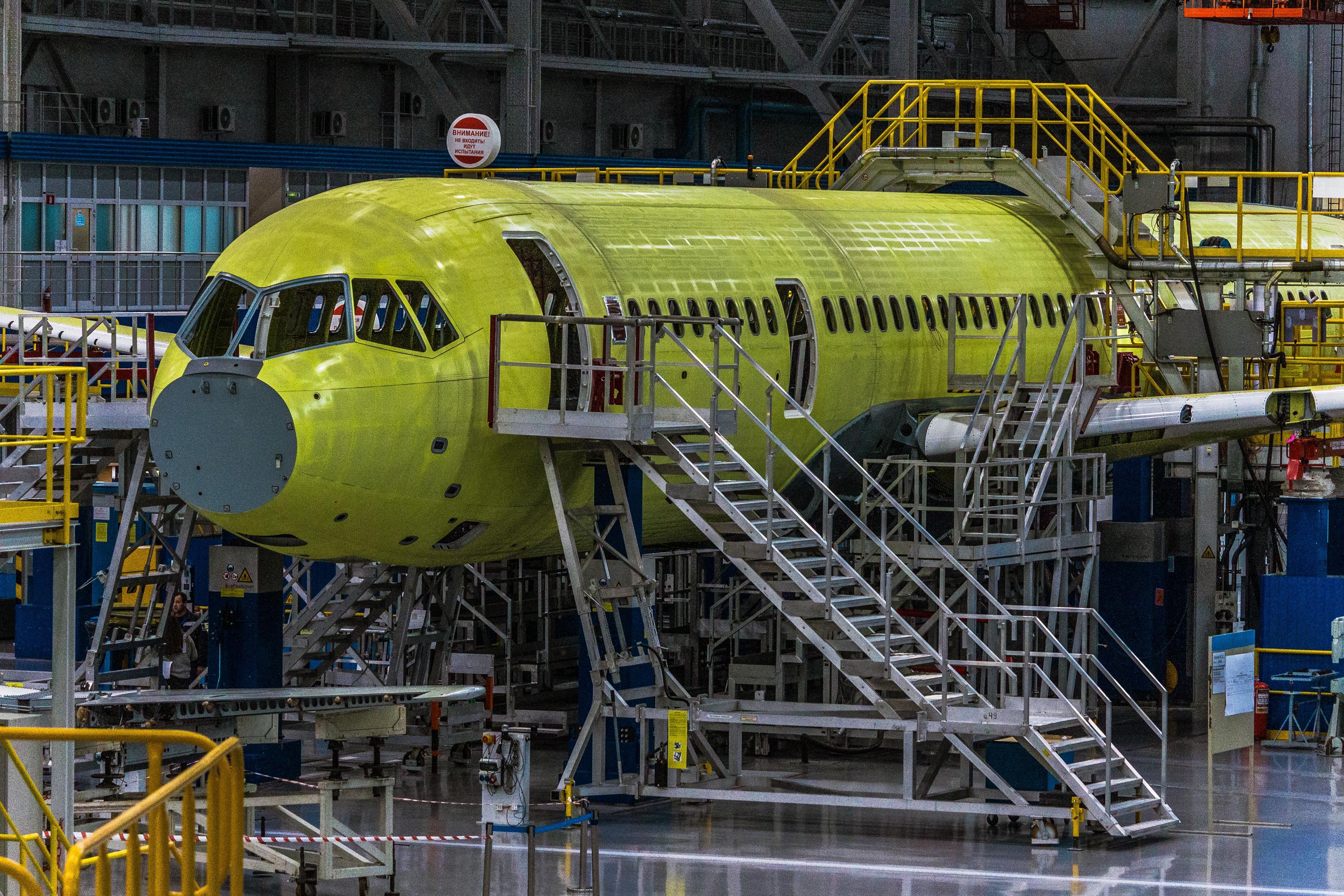 Отечественный борт не соберут? Участвующая в производстве импортозамещенного самолета МС-21 компания погрязла в долгах