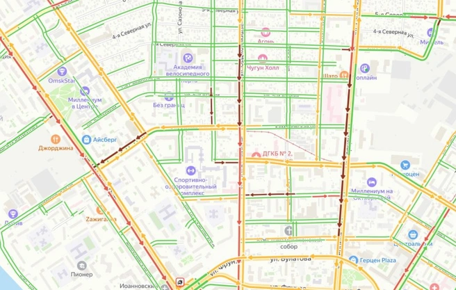 Все заезды в центр забиты транспортом | Источник: ngs55.ru/maps-traffic
