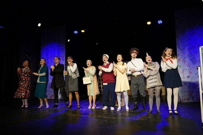 Ознакомиться с репертуаром можно на сайте театра | Источник: ГАУК НСО «НДТ»