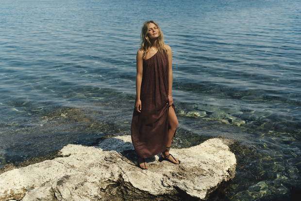 Фото №1 - Невыносимая легкость бытия: коллекция Massimo Dutti для летних путешествий