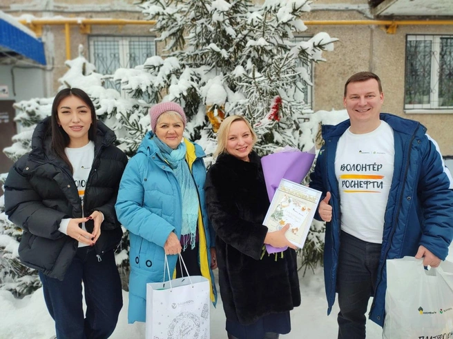Волонтеры передали подарки 250 ветеранам | Источник: Юлия Хатылева