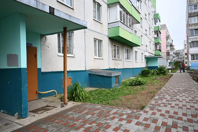 За последние четыре года в округе благоустроили 17 дворов и отремонтировали порядка 65 километров дорог | Источник: пресс-служба правительства Ярославской области