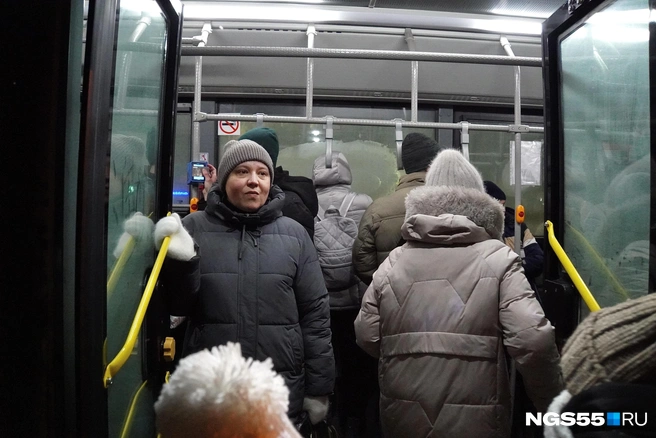 В Нагорном районе Ханты-Мансийска ходит только один городской автобус | Источник: Евгений Софийчук / NGS55.RU