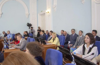 Заседание областного парламента было последним в весенней сессии  | Источник: пресс-служба Законодательного собрания Омской области