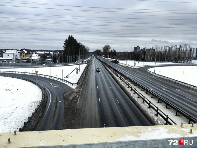 Останавливаться на развязке не рекомендуем. Но такой вид красивый | Источник: Павел Красоткин / 72.RU