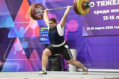 Егор Коршунов попал в сборную России по тяжелой атлетике