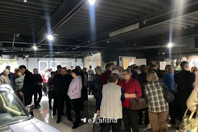 Huge Crowd at Vysotsky: Where Is Everyone Going?